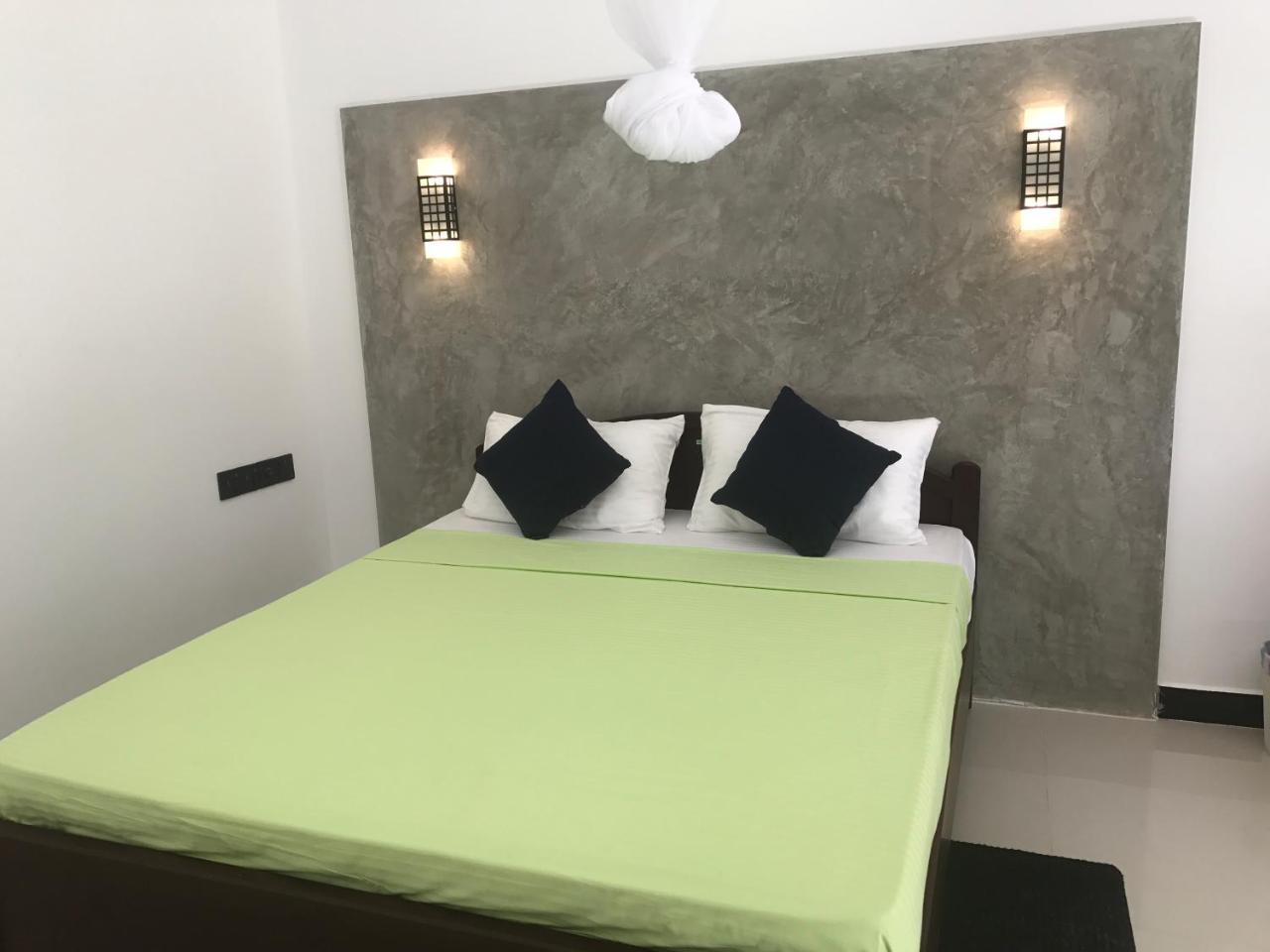 Kingdom Gate Hotel Anuradhapura Ngoại thất bức ảnh